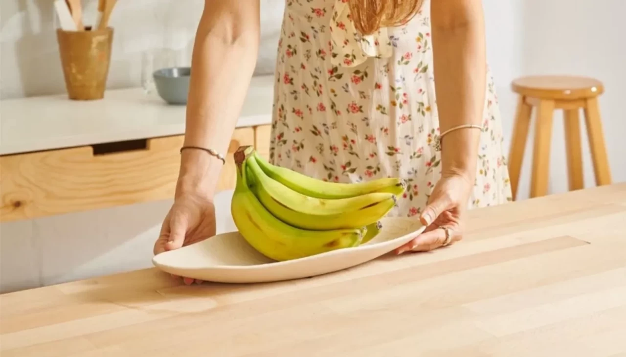 Muzları çöpe atmayın! Bu yöntemle haftalarca kararmıyor! Taptaze kalıyor