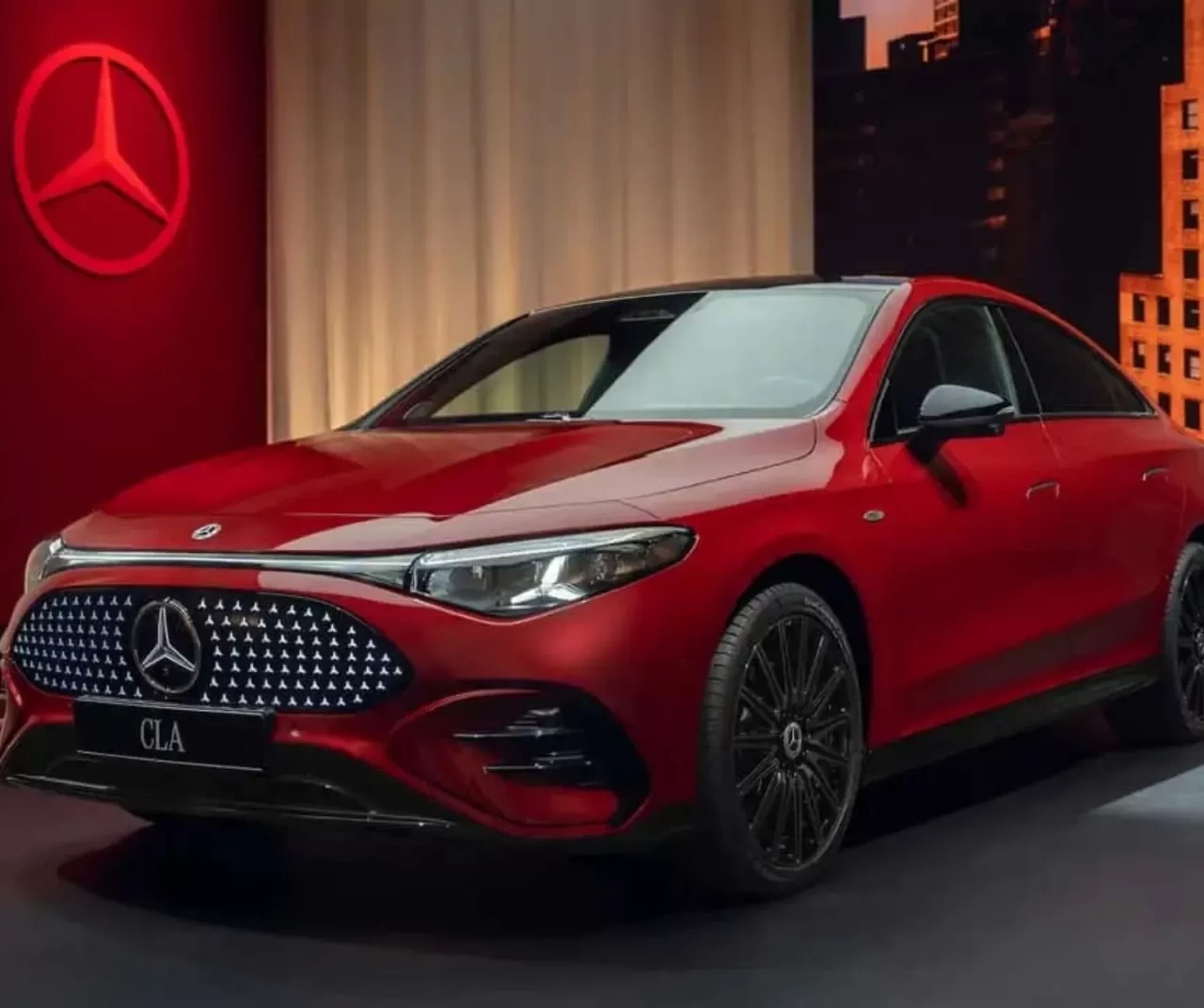 715 Km menzilli yeni CLA tanıtıldı