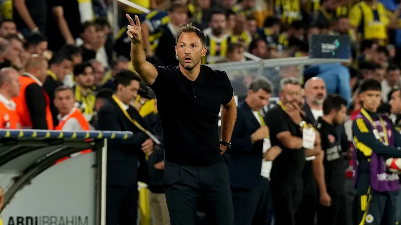 Domenico Tedesco, Fenerbahçe kariyerinde ilk derbisine çıkıyor