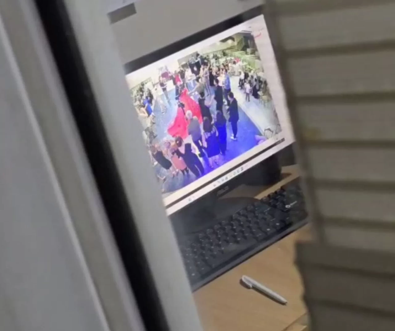 Adana’da kına eğlencesinde korkutan kaza: Avize gelinin üzerine düştü