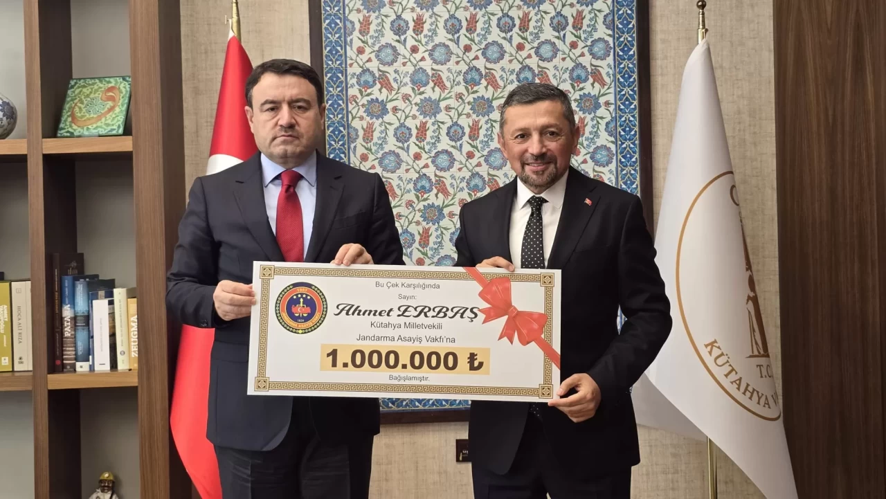 MHP’li Erbaş’tan Jandarma Vakfına 1 milyon TL bağış