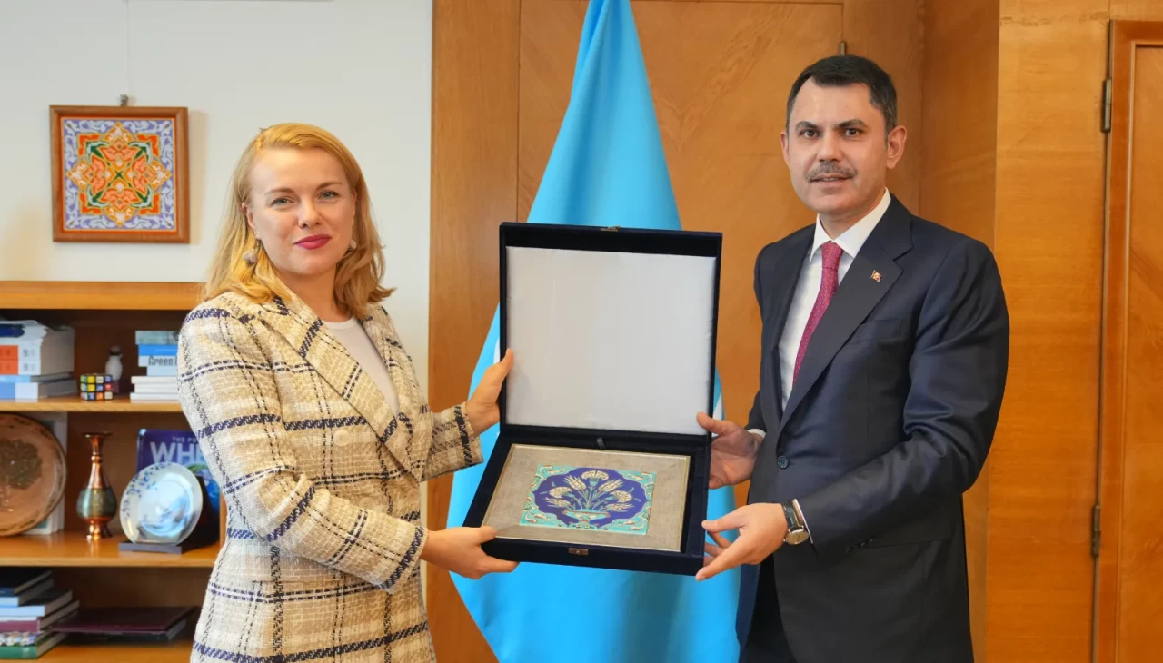 Bakan Kurum, UNECE İcra Direktörü Tatiana Molcean ile görüştü