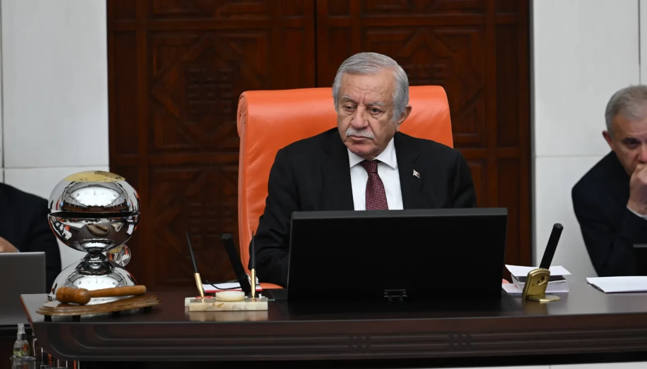 Meclis’te Filistin desteği! TBMM Başkanvekili Celal Adan’ın sözleri dakikalarca alkışlandı