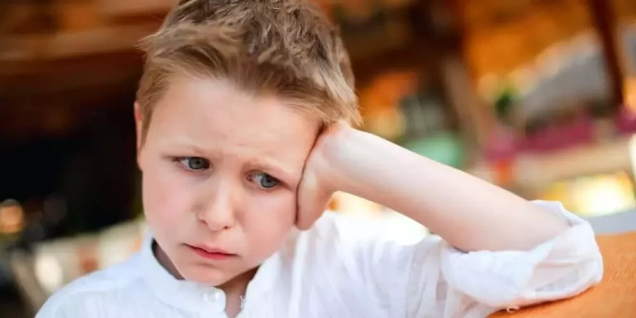 Asperger Sendromu: Belirtileri, Nedenleri ve Bilmeniz Gerekenler