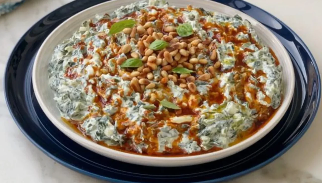 MasterChef’te herkes bu tarifi konuşuyor! Mehmetçik’in güç yemeği ıspanaklı borani tarifi