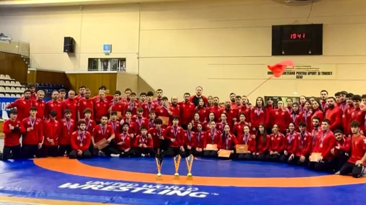 20 Yaş Altı Milli Güreşçiler Balkan Şampiyonası’nda 43 madalya kazandı!