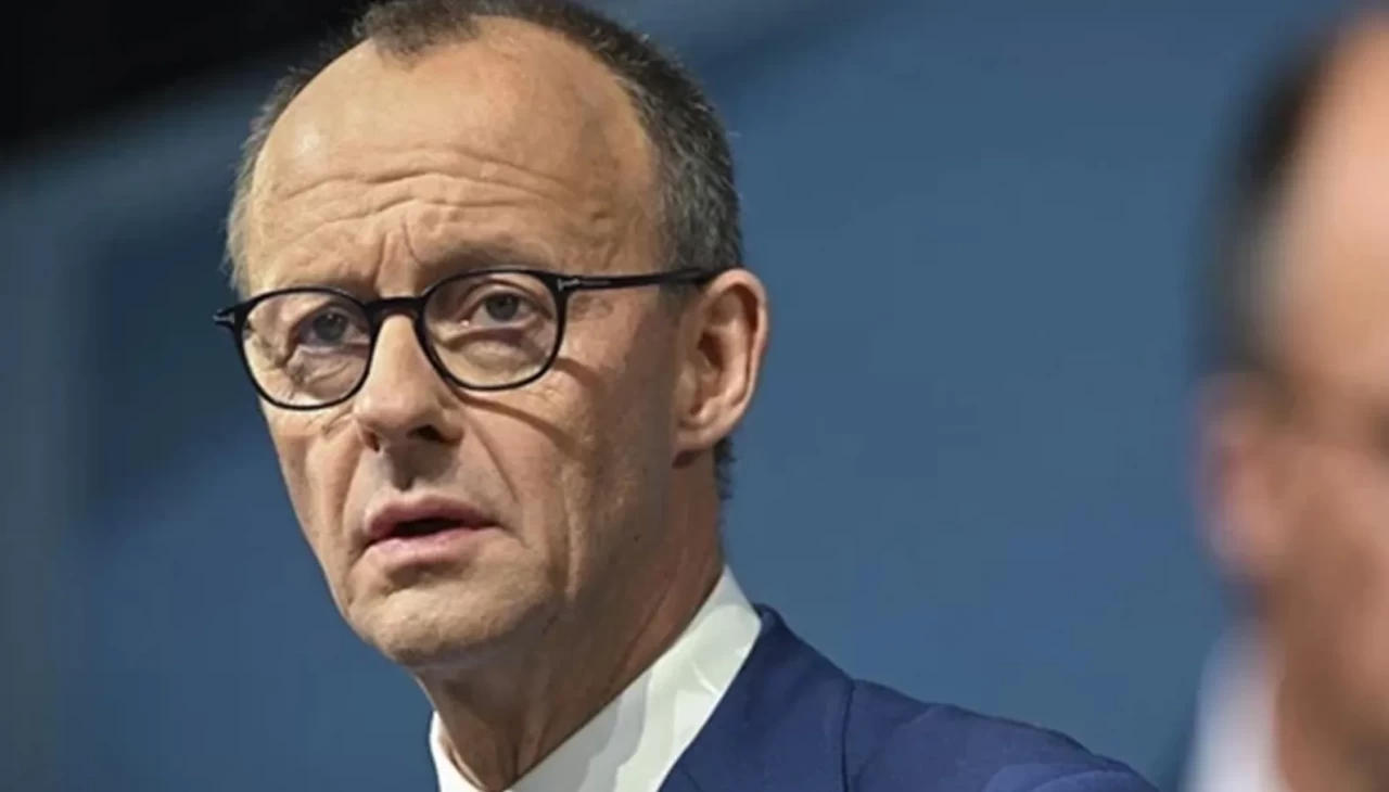 Berlin’de Başbakan Merz’e göçmen tepkisi: Binlerce kişi protesto etti