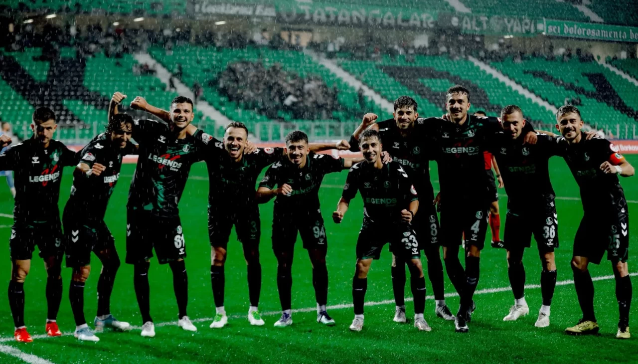 Sakaryaspor farklı galibiyetle tur atladı: 4-0
