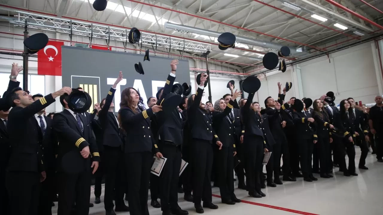 THY'nin yeni pilotları mezun oldu