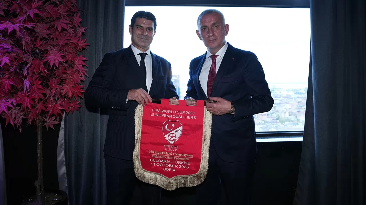 Türkiye ve Bulgaristan federasyonları maç öncesi resmi yemekte buluştu