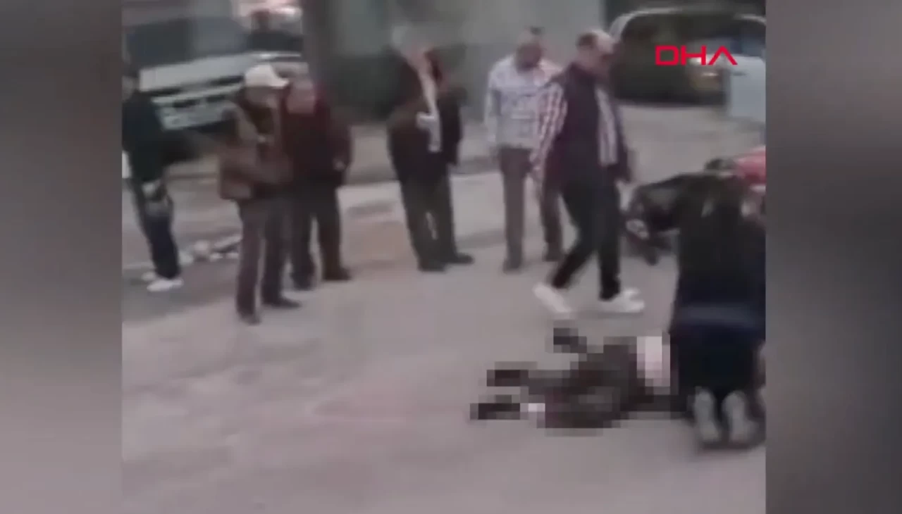 Edirne’de feci kaza: Elektrikli bisiklet sürücüsü otomobilin altında can verdi