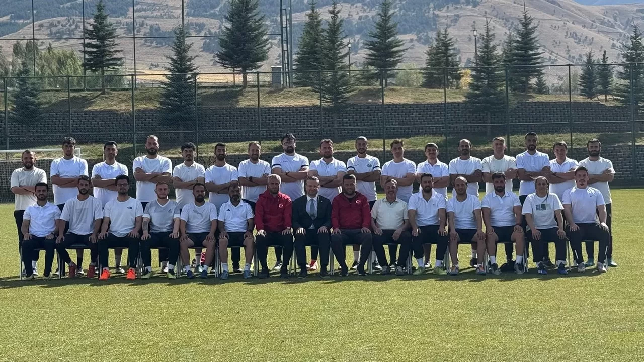 TFF, 11 ilde eş zamanlı olarak UEFA C Antrenörlük Kursu düzenledi