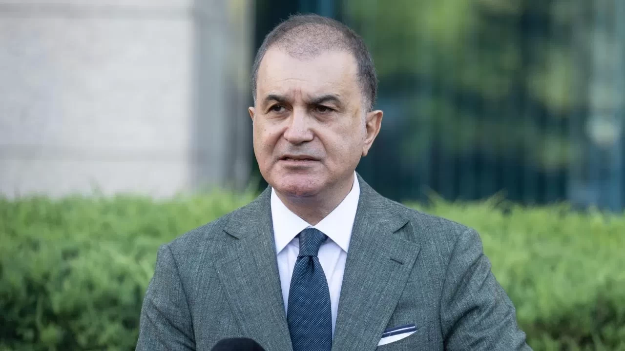 Ömer Çelik'ten PKK'nın Türkiye'den çekilmesine ilişkin ilk açıklama: Terörsüz Türkiye tarihi bir adımdır