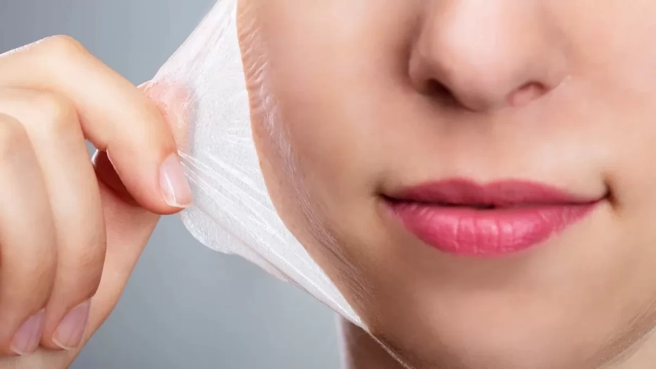 Kusursuz Bir Cilt İçin: Evde Selülit ve Çatlakları Yok Eden Doğal Peeling Yöntemi