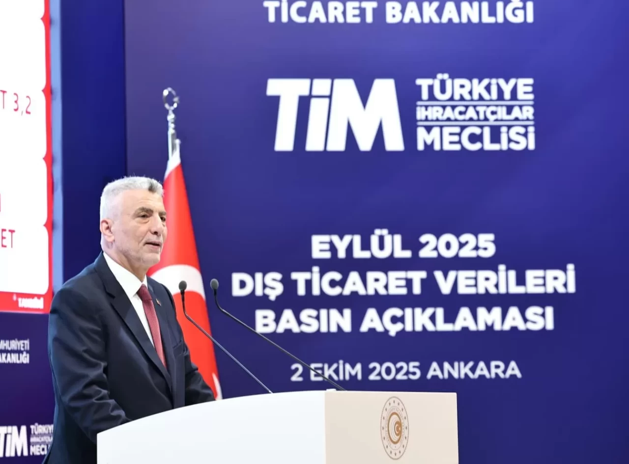 Bakan Bolat: "Eylül ayında hem aylık hem de yıllıklandırılmış mal ihracatında rekor kırdık"