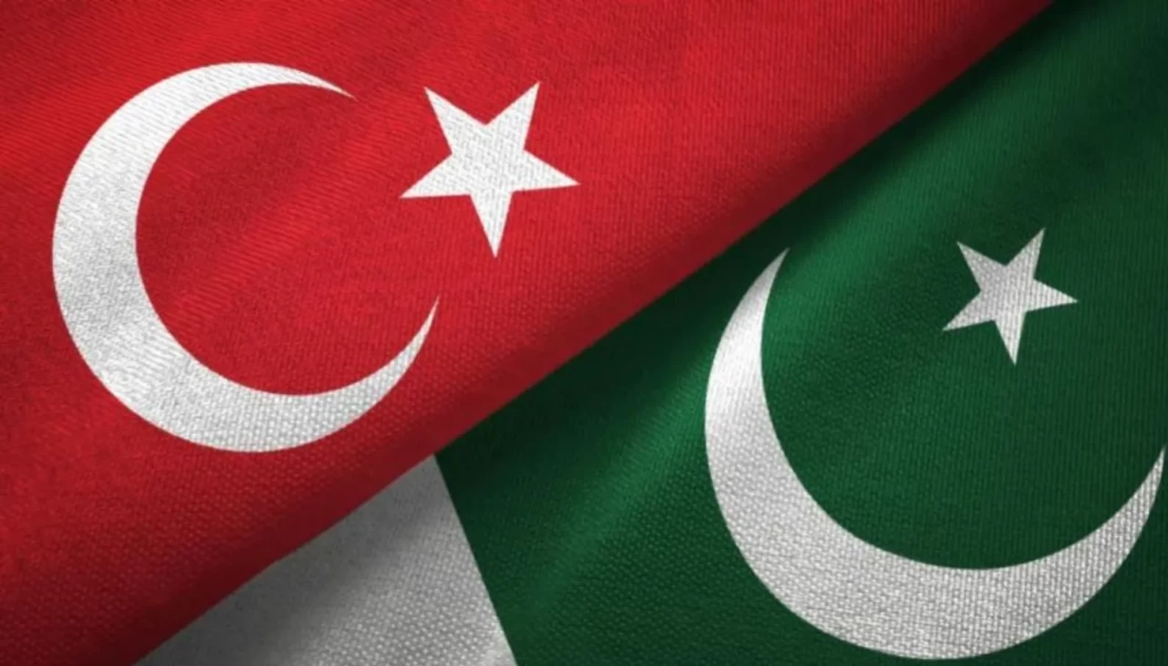Pakistan’da Türkiye Cumhuriyeti’nin 102. yılı törenle kutlandı