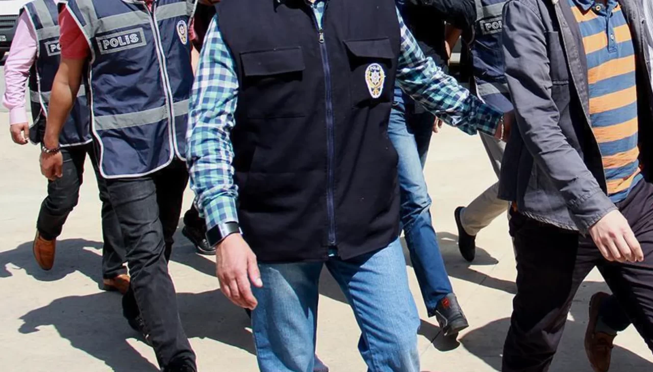 İstanbul ve Kocaeli’de kaçak eşya operasyonu: 9 tutuklama