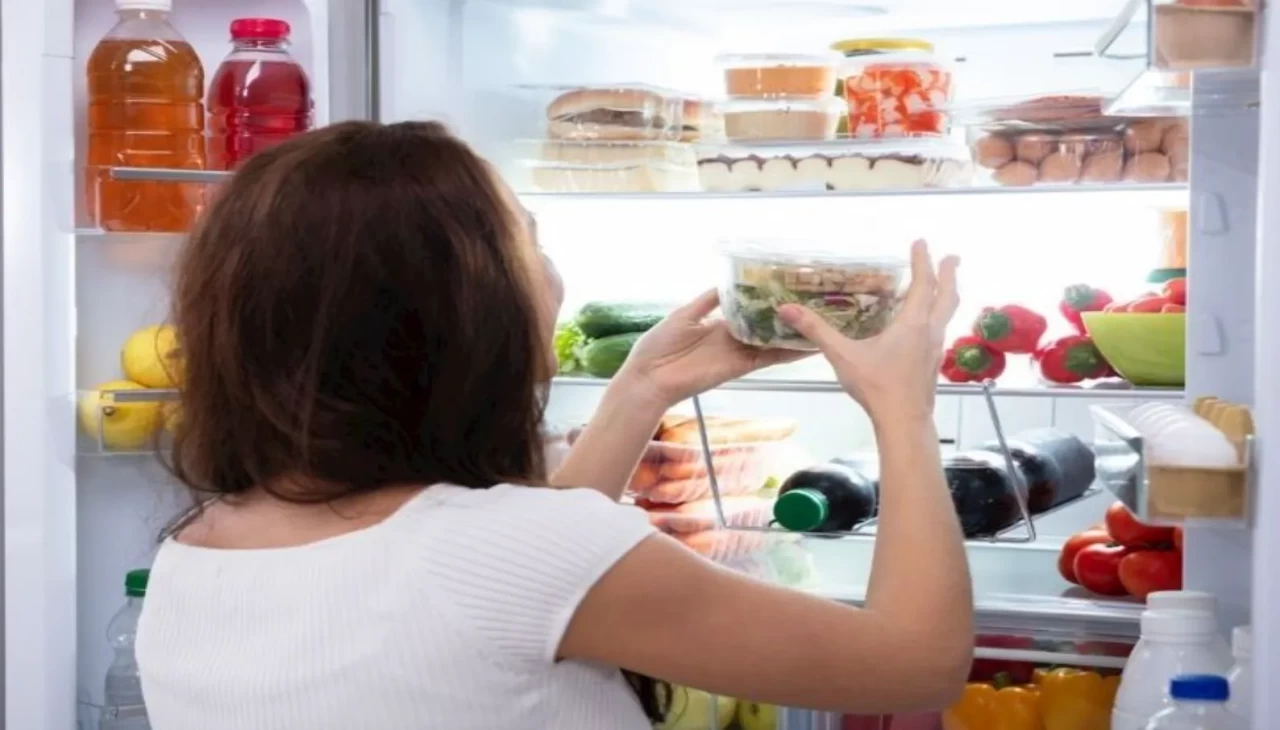 Çoğumuz yanlış biliyor! Buzdolabında asla saklanmaması gereken besinler listesi