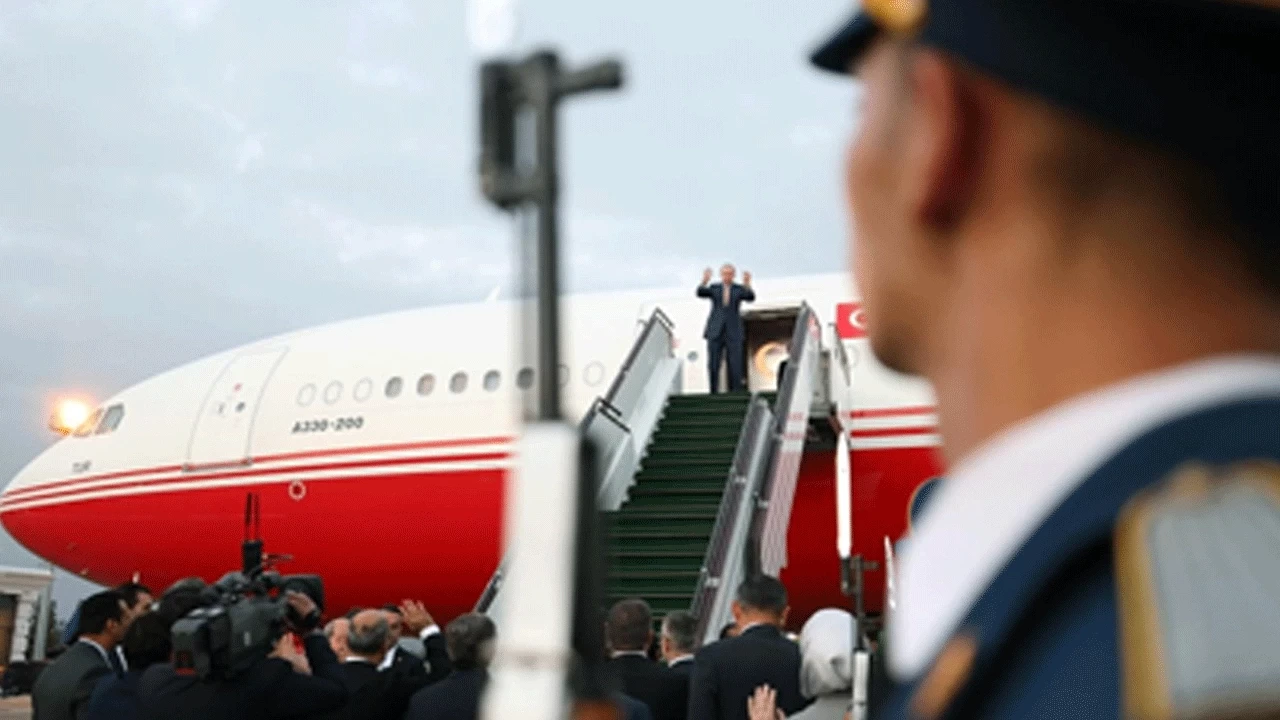 Cumhurbaşkanı Erdoğan, Azerbaycan’daki temaslarını tamamladı