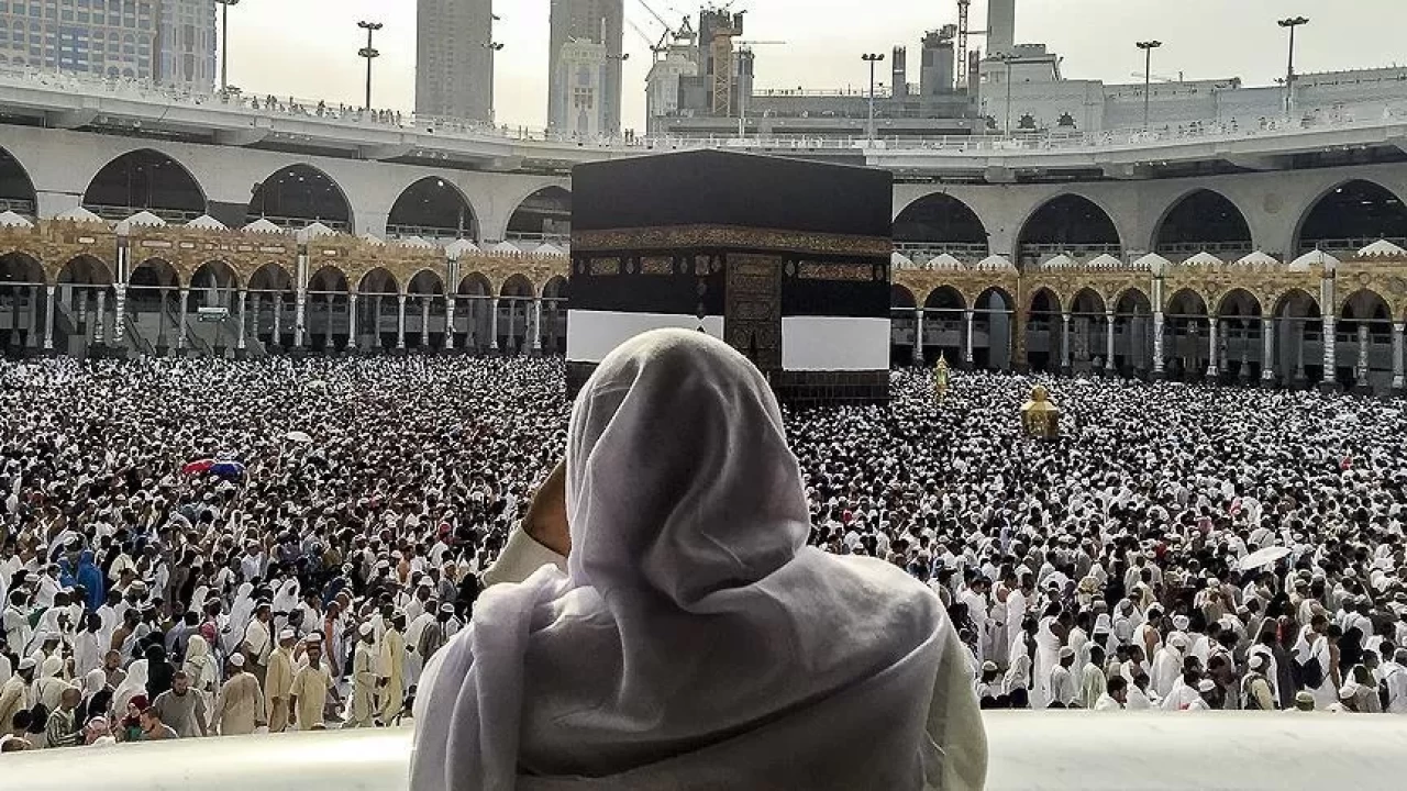 Hac kurası detayları netleşti! Diyanet tarih ve saati açıkladı