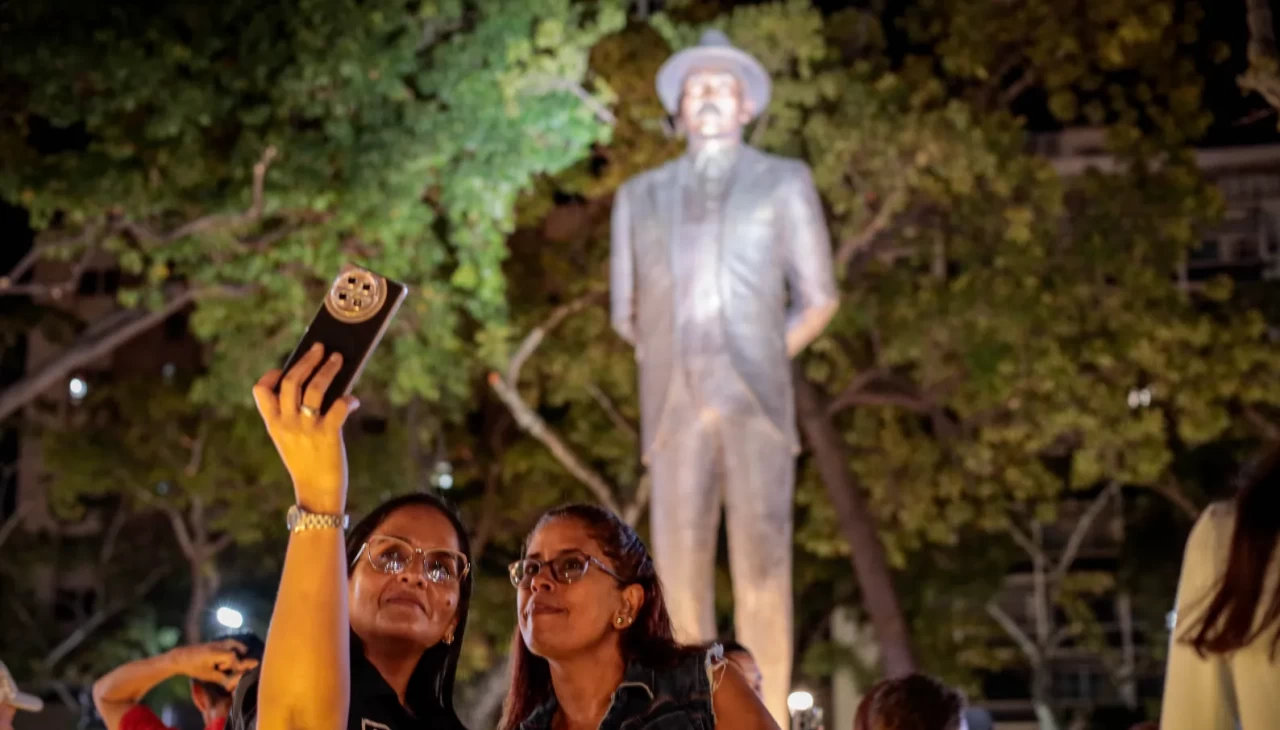 Venezuela’da tarihi gün: Doktor Hernandez ve Rahibe Rendiles aziz ilan edildi