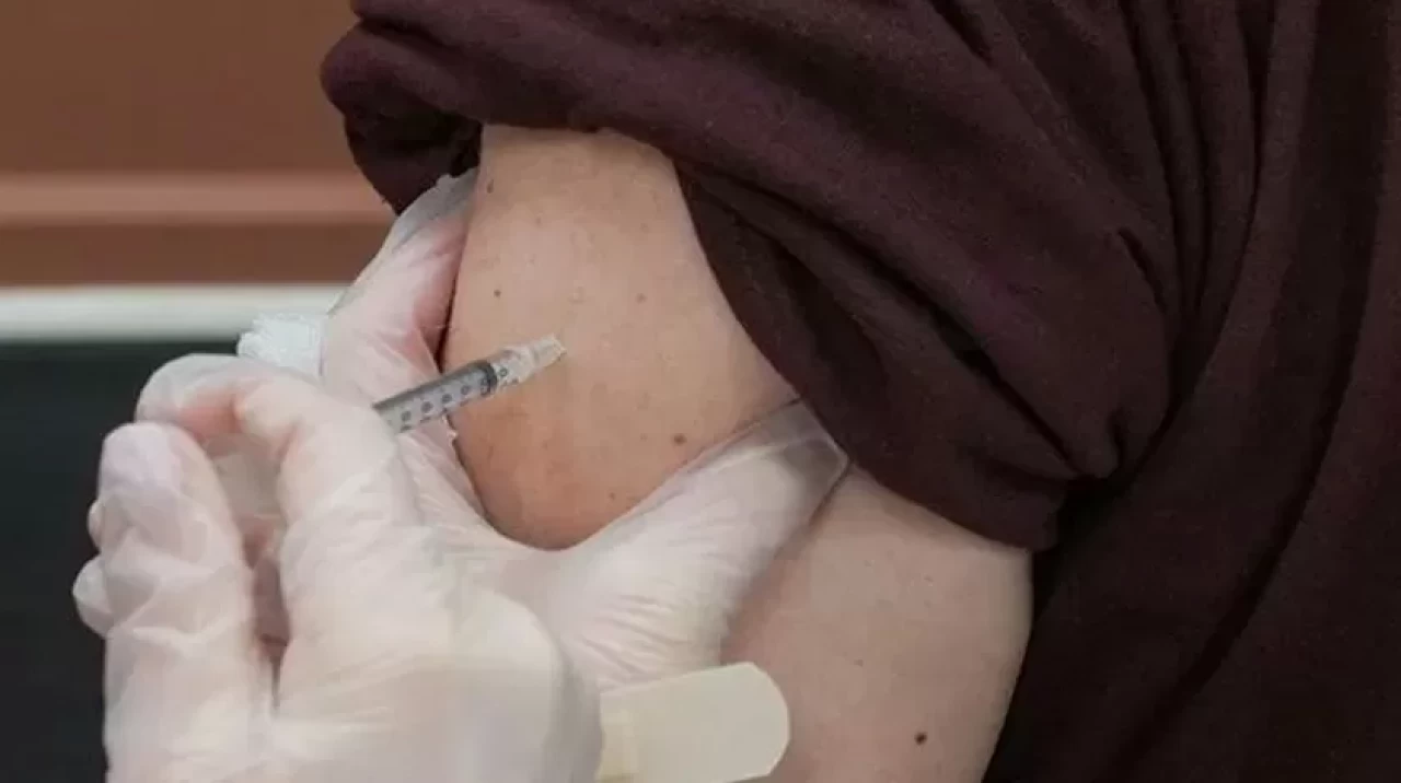 Bakanlık harekete geçti... 3 milyon doz aşı alınacak