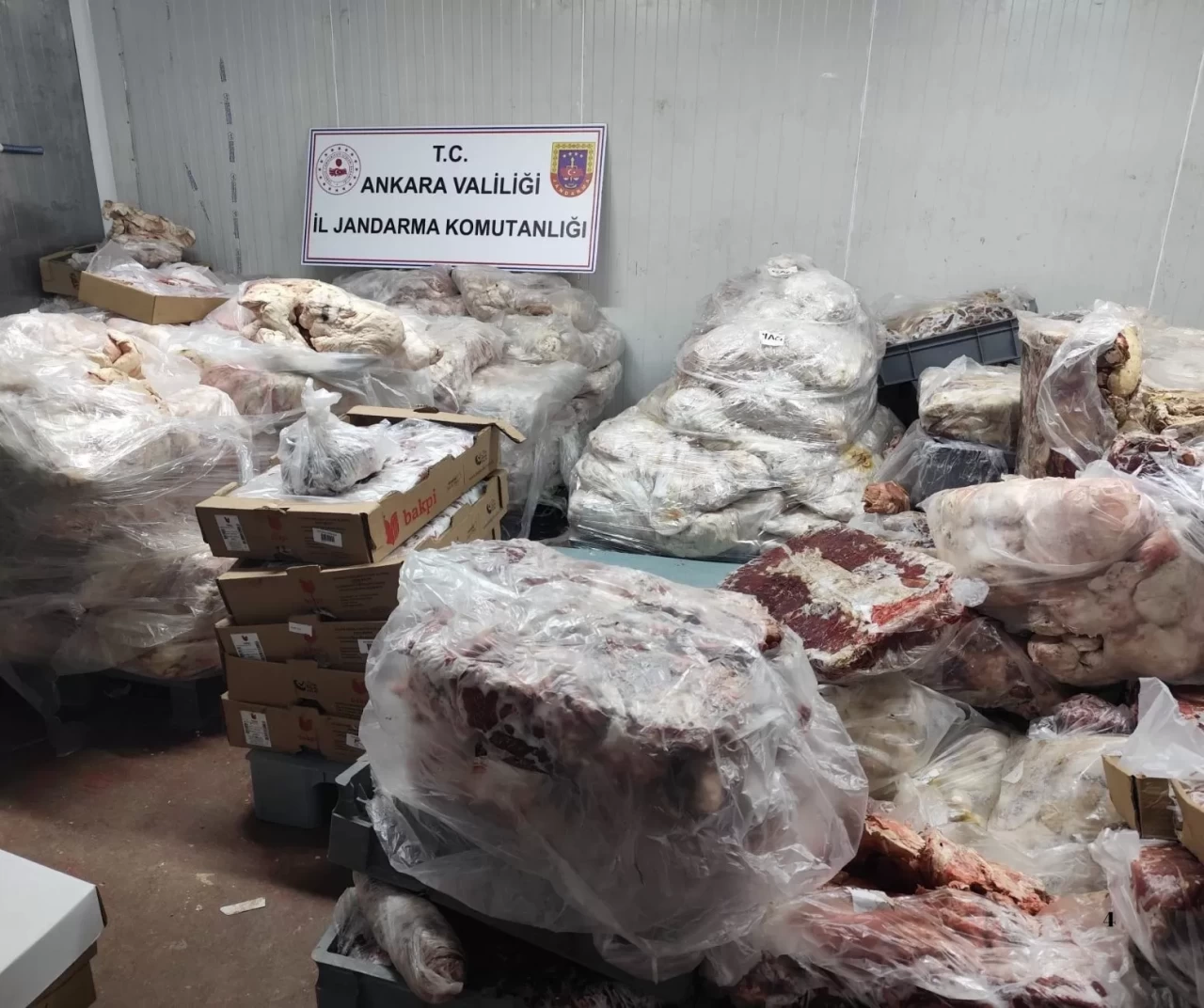 Ankara’da bozuk et operasyonu: 17 ton ele geçirildi