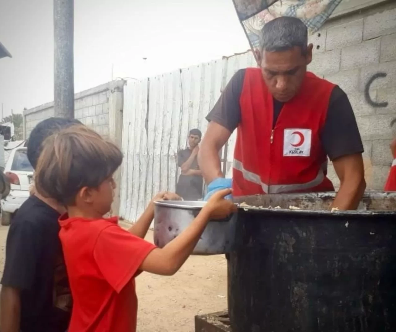 Türk Kızılay, Gazze’de insani yardım çalışmalarını hızlandırdı