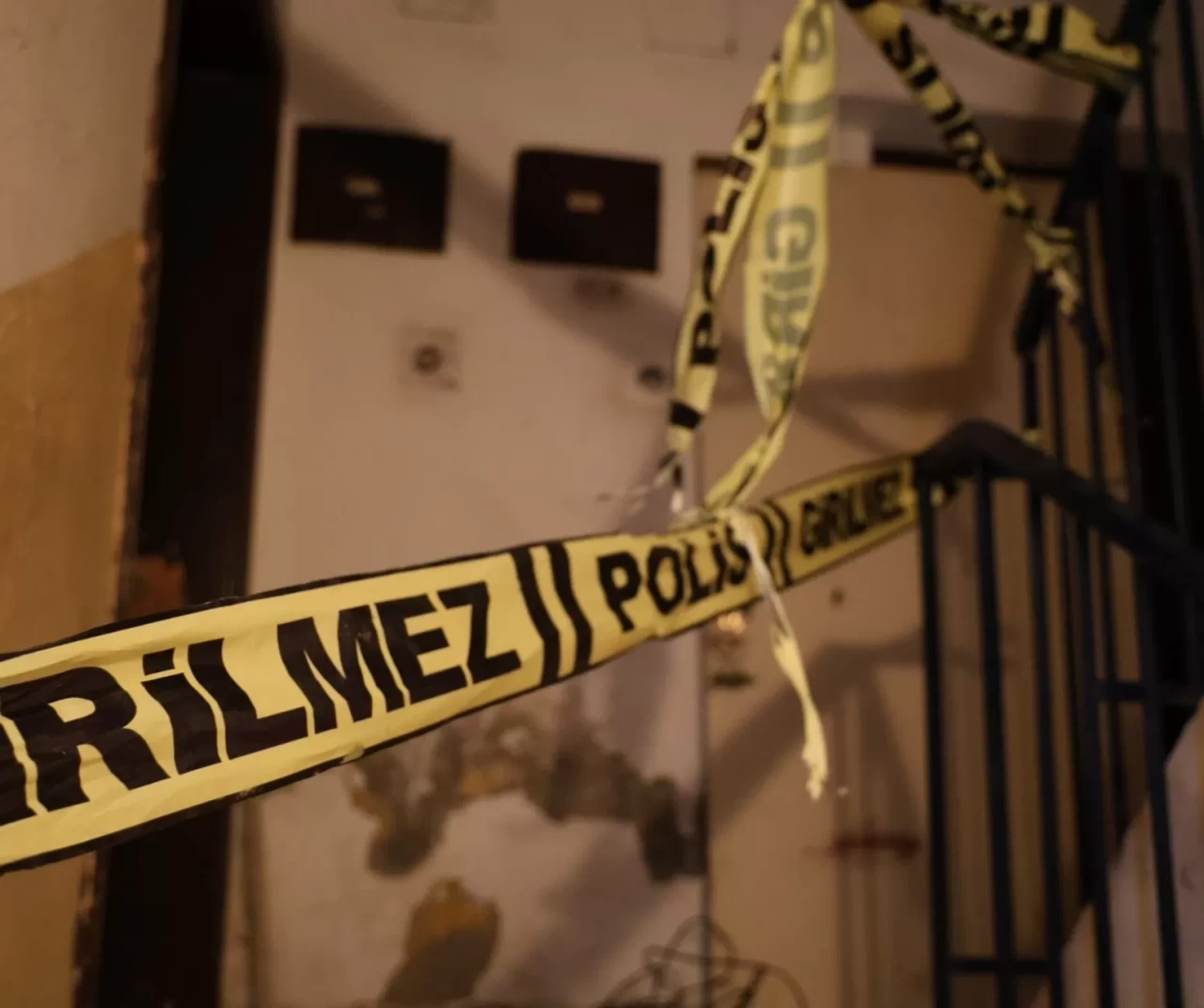 Nevşehir’de çöp evde dehşet: Engelli kadın annesinin cesediyle bir ay yaşadı