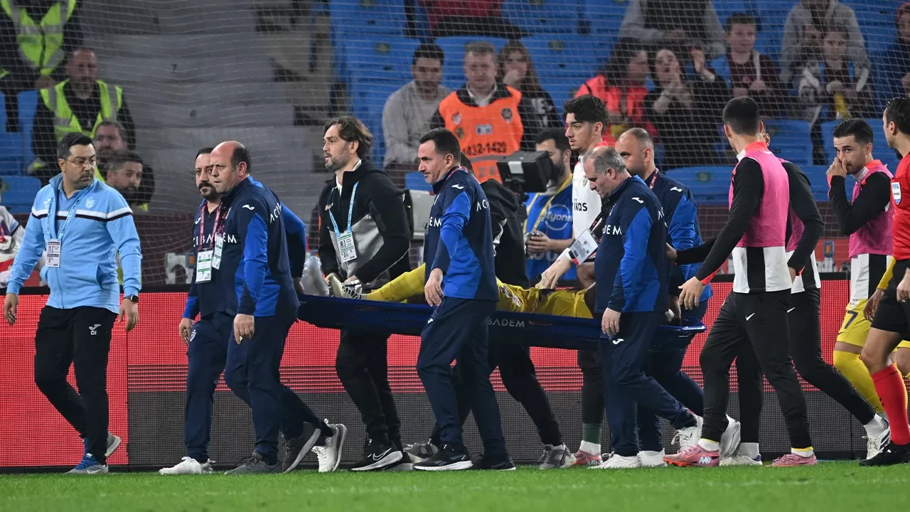 Eyüpsporlu Luccas Claro, Trabzonspor maçındaki sakatlığının ardından ameliyat edildi