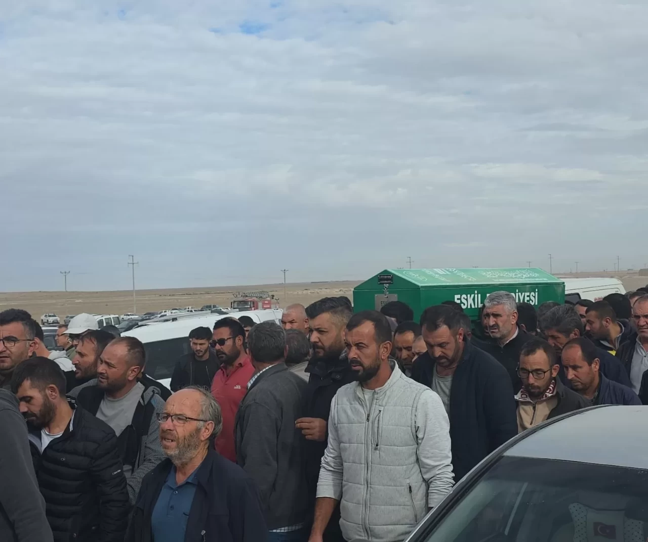 Aksaray’da feci kazada hayatını kaybeden üç kardeş gözyaşları içinde toprağa verildi