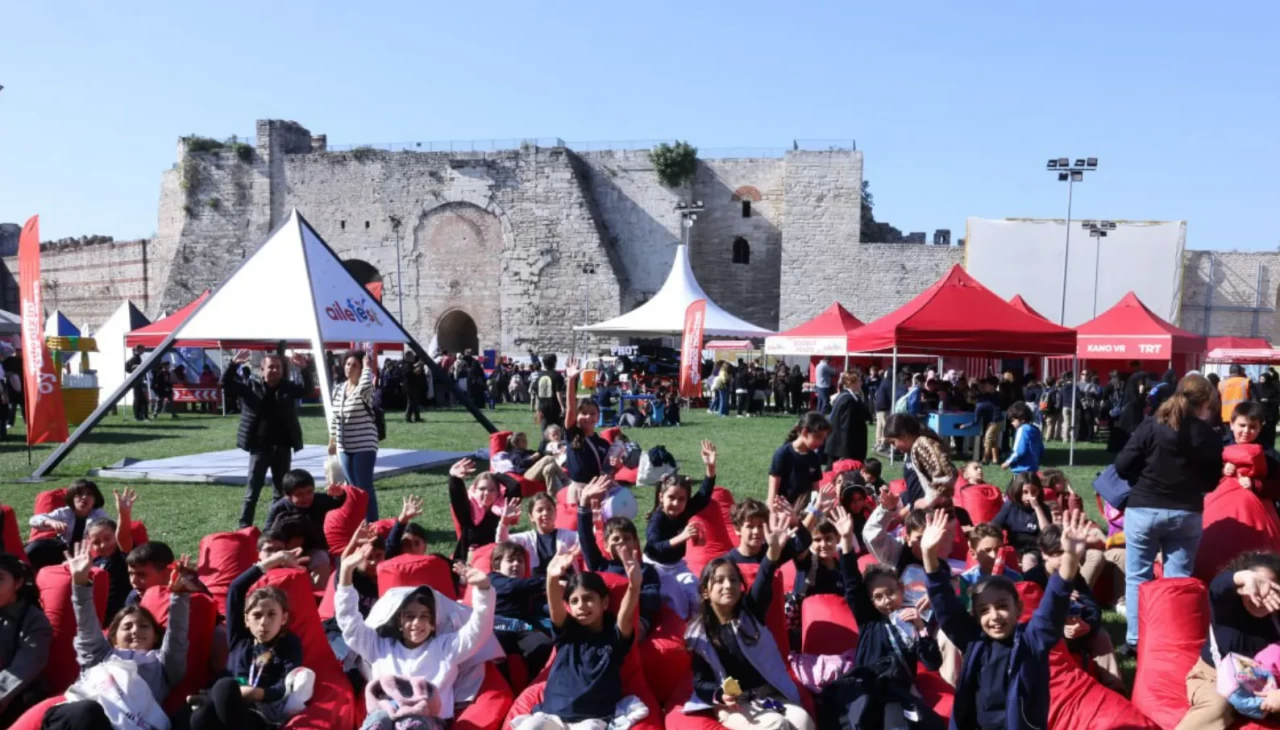 "Aile Festivali" Yedikule Hisarı'nda başladı