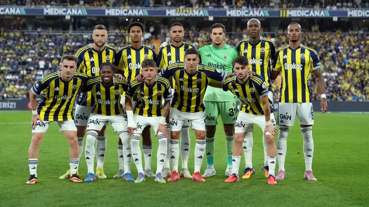 UEFA Avrupa Ligi'nde Fenerbahçe-Stuttgart maçı ilk 11'leri belli oldu