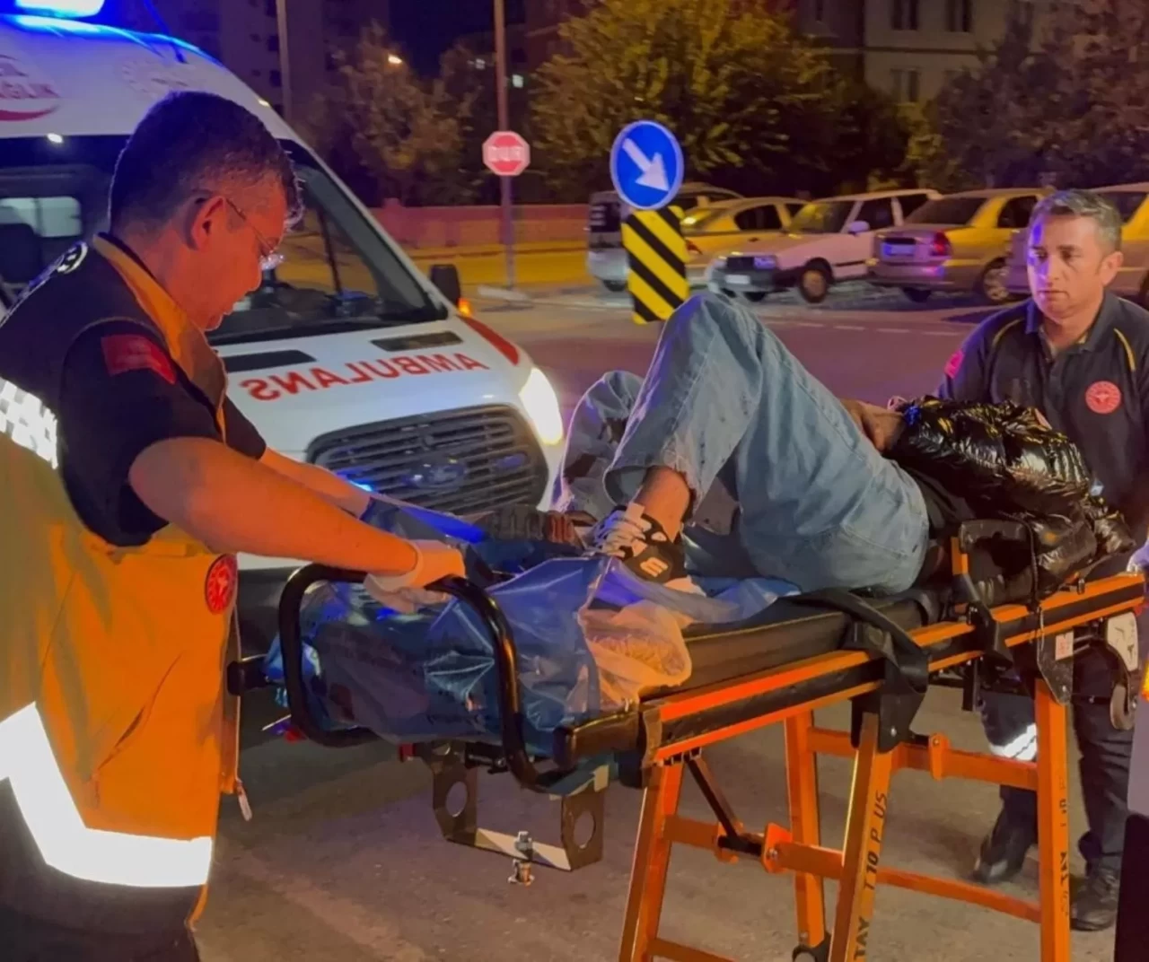 Kayseri'de parkta bıçaklı kavga: 2 yaralı, 2 gözaltı