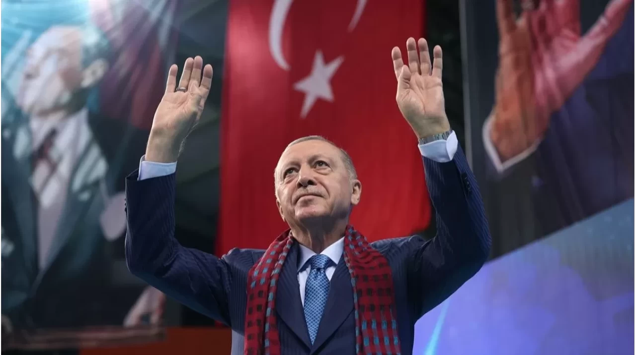 Cumhurbaşkanı Erdoğan müjdeyi verdi: Deniz üzerine 3'üncü havalimanı Trabzon'a inşa edilecek