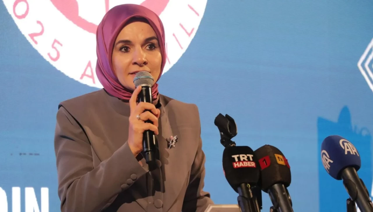 Kadınlar sivil toplumda gücünü artırıyor! Bakan Göktaş'tan önemli mesajlar