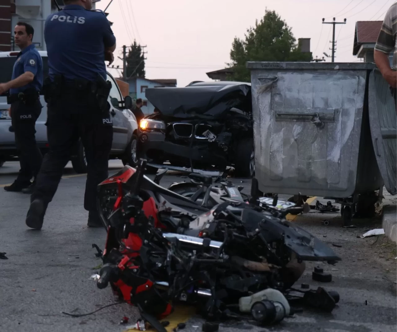 Sakarya’da alkollü sürücü dehşet yarattı: 17 yaşındaki genç hayatını kaybetti