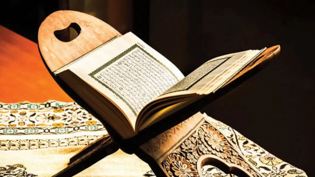 Nahl Suresi 90. Ayet Neyi Anlatıyor? Nahl Suresi 90. Ayet Türkçe Anlamı ve Diyanet Tefsiri