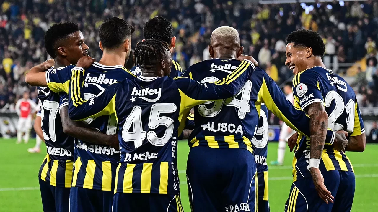 Süper Lig'de Gaziantep FK-Fenerbahçe maçı ilk 11'leri belli oldu