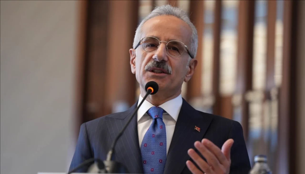 Bakan Uraloğlu: Balıkesir’deki deprem sonrası iletişim altyapısında sorun yok