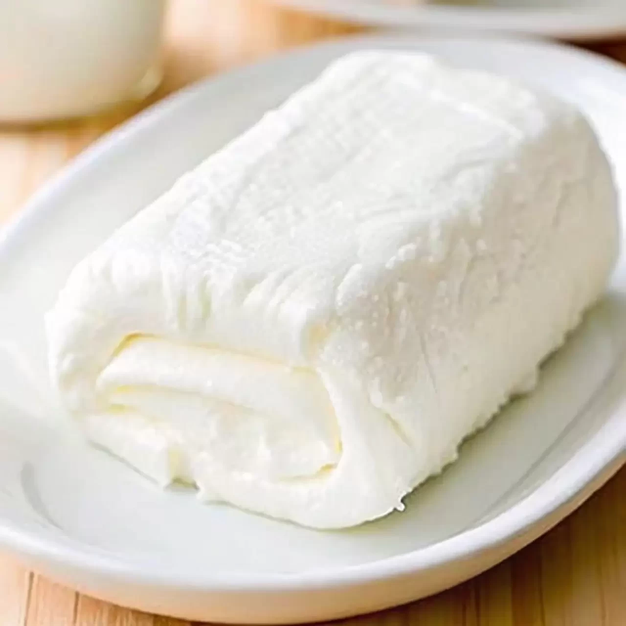 Kaymak Kaç Kalori? Besin Değerleri ve Kilo Aldırır mı?