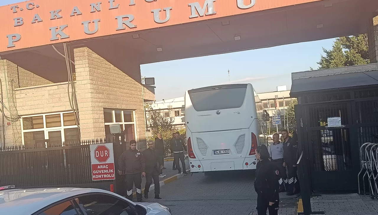 Özgürlük Filosu’ndaki aktivistler Adli Tıp Kurumu’na getirildi