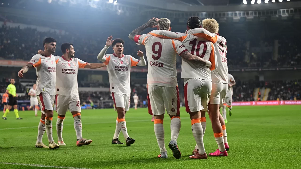 Galatasaray, deplasmanda Sane ile kazandı | Süper Lig'de Başakşehir 1-2 Galatasaray