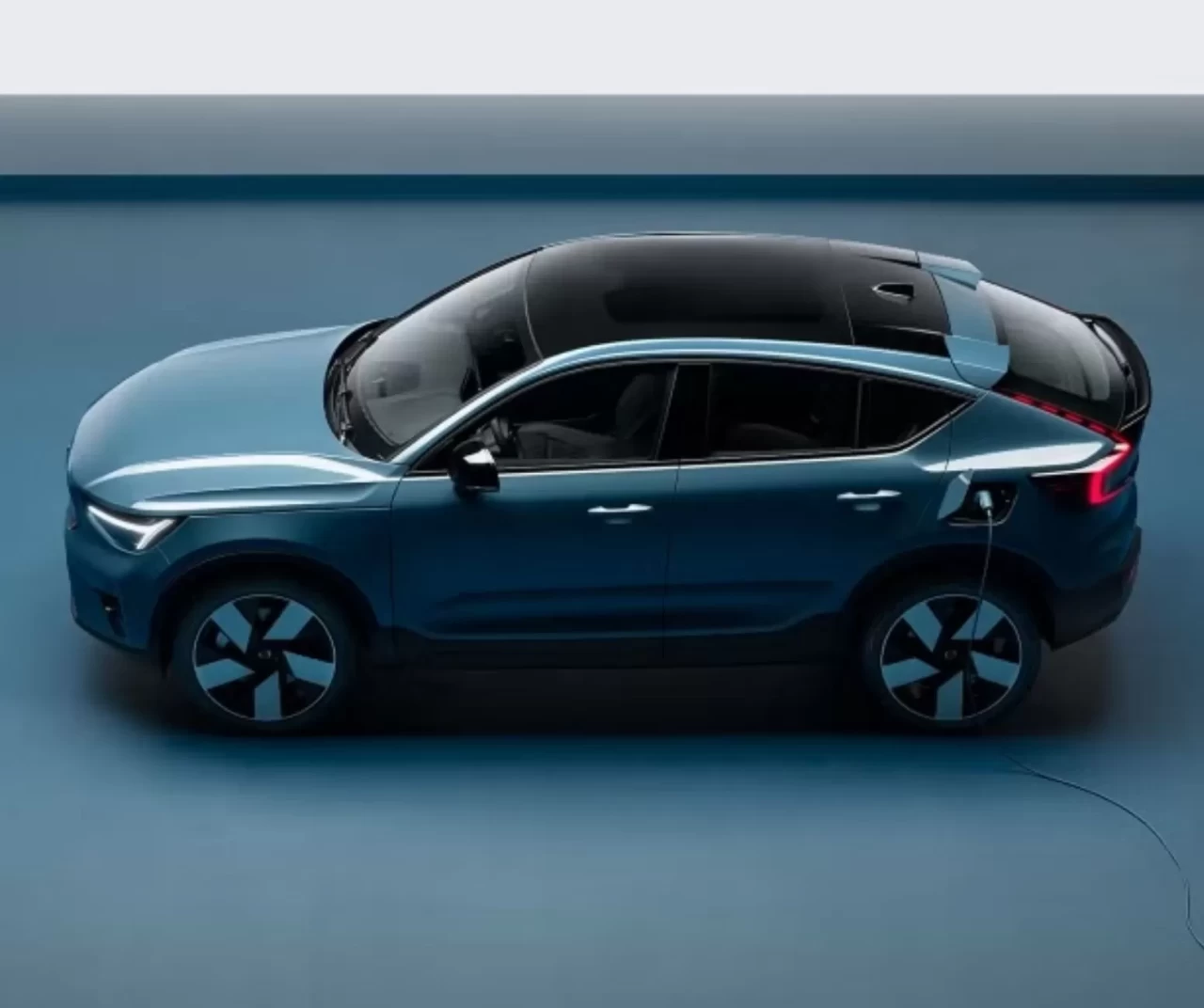 Volvo, dönüşümde ve satışta vites yükseltti