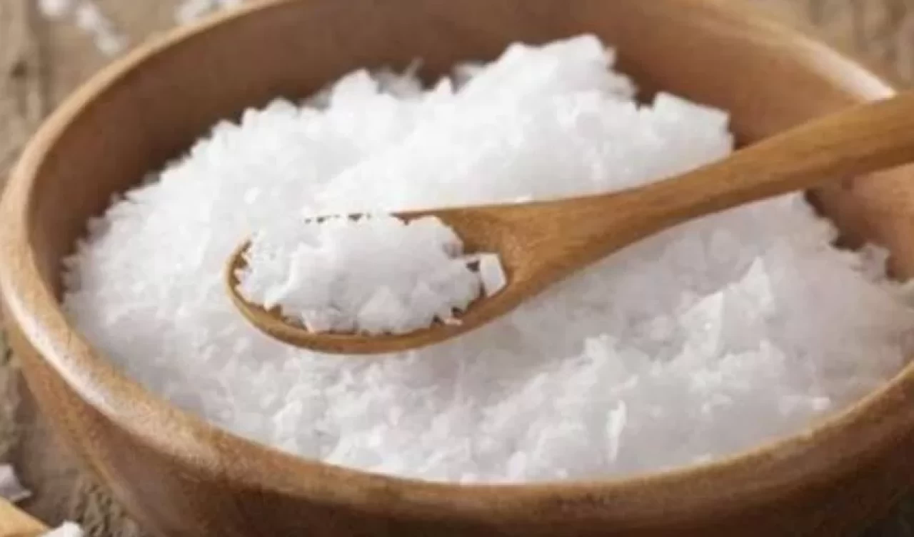 Pahalı kremlere son! Doğal parlaklığın sırrı kaya tuzu