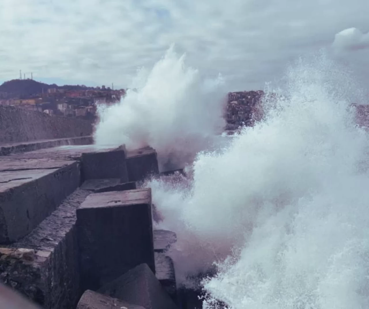 Meteoroloji’den Marmara ve Batı Karadeniz’e fırtına uyarısı
