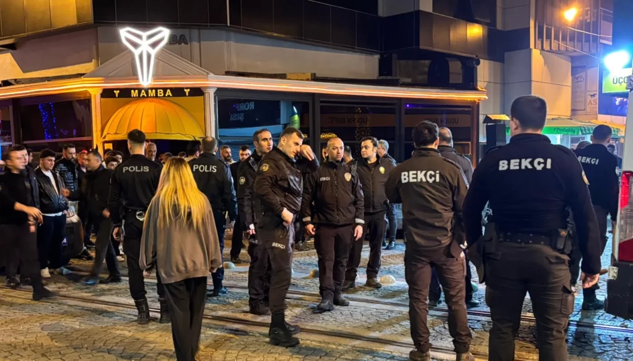 Kocaeli’de eğlence mekanında silahlı kavga: 2 kişi yaralandı