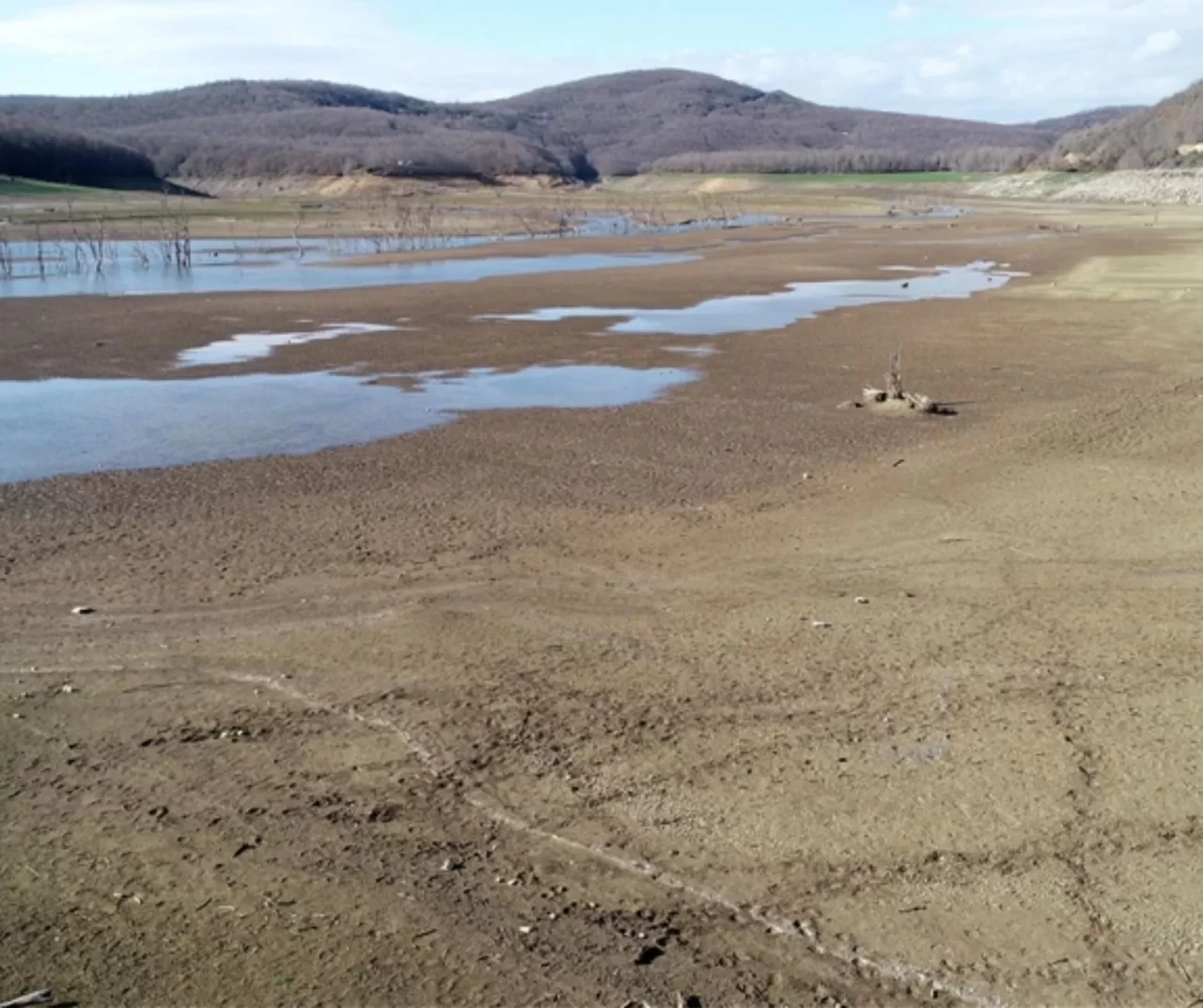 Kırklareli Kazandere Barajı kuraklık vedeniyle kuruma noktasında