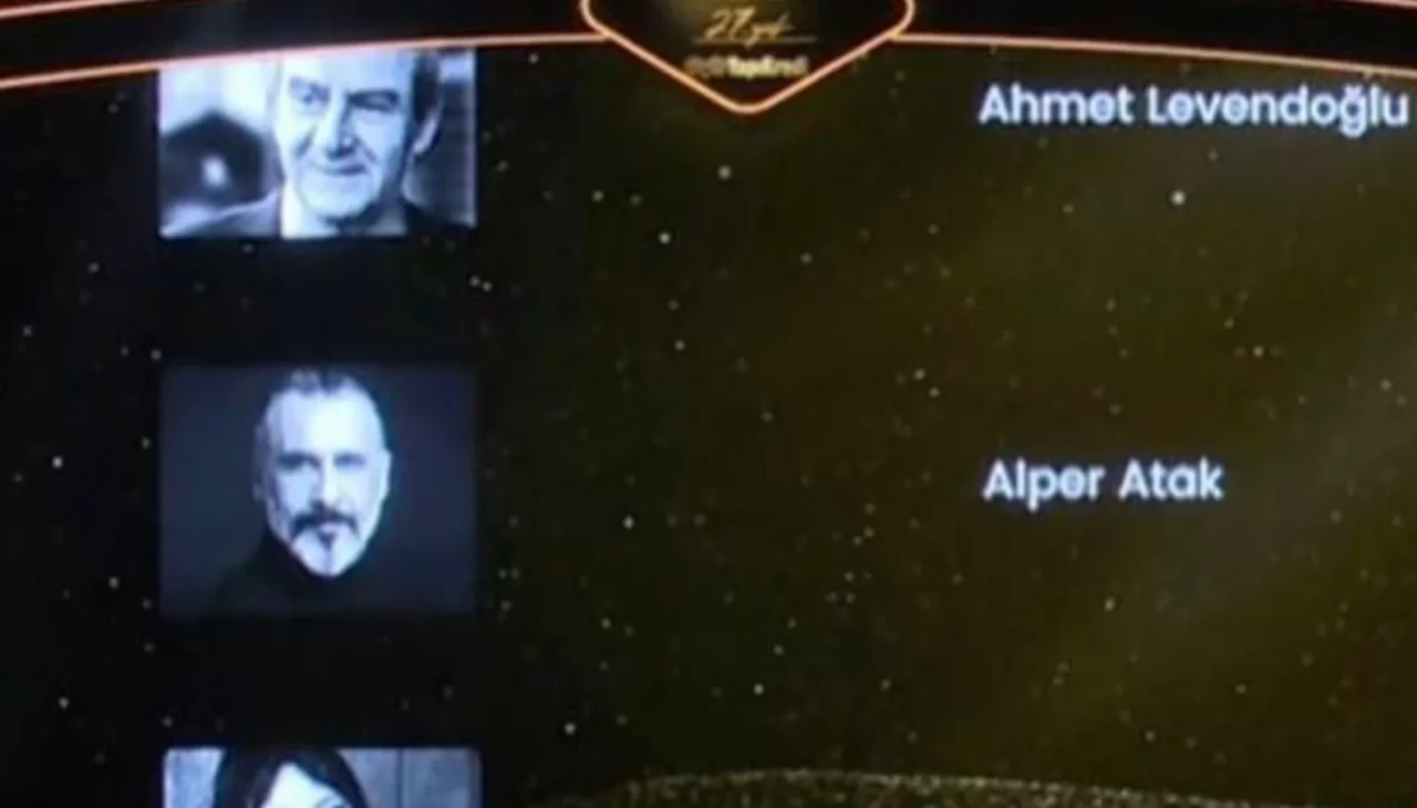 Afife Jale Tiyatro Ödülleri'nde akılalmaz hata