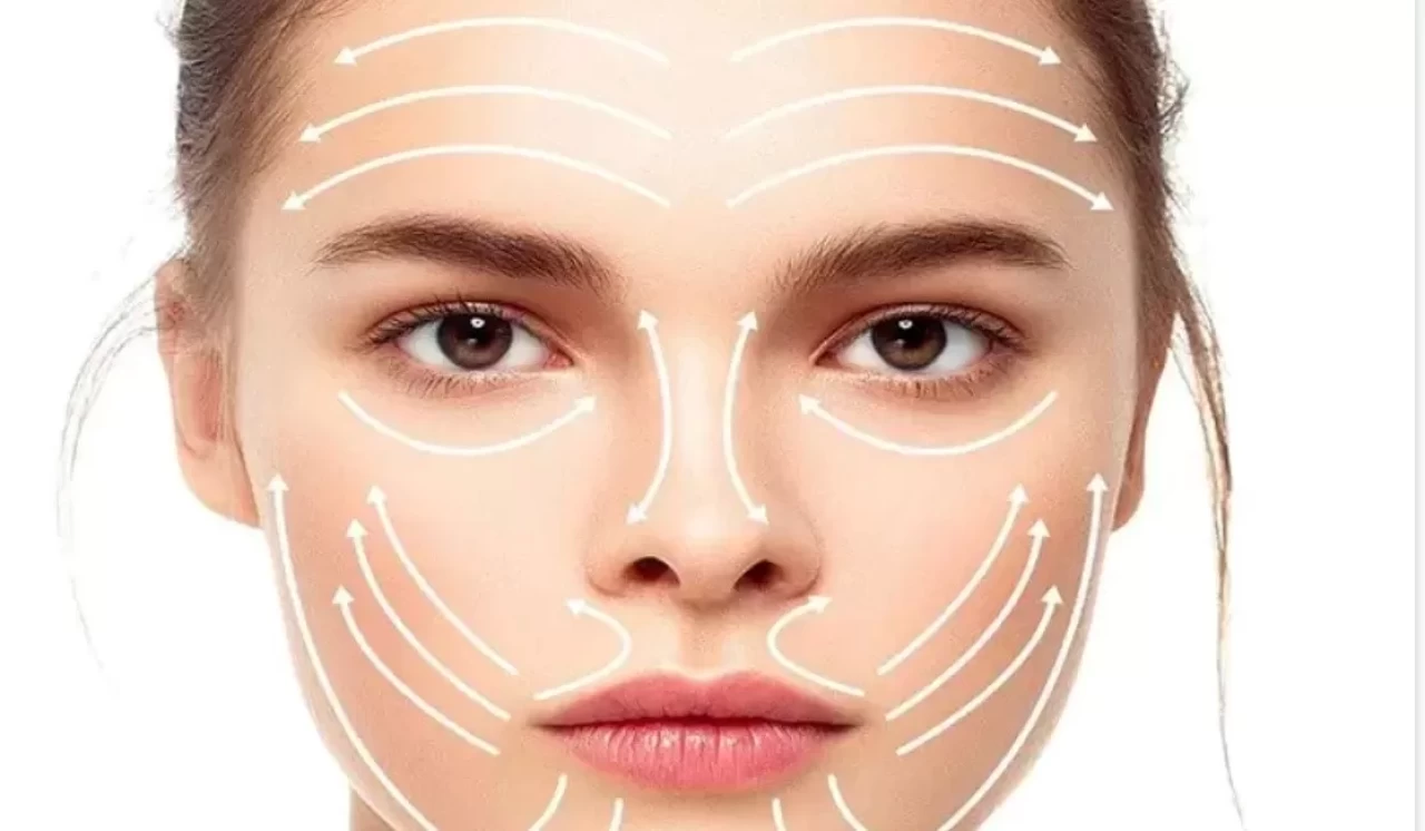 Yüz Yogası mı, Masaj mı? Deneyenler Aynada Kendini Tanıyamadı!